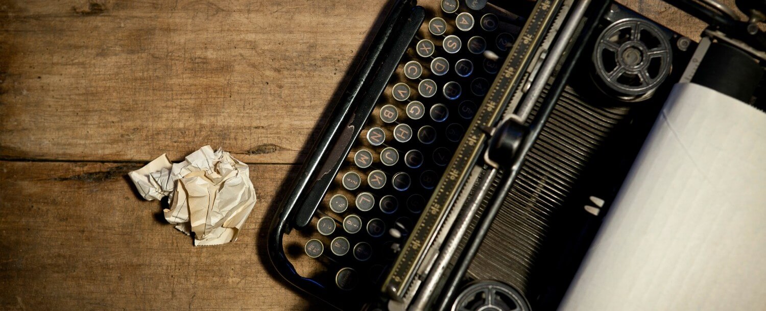 Antique-Typewriter-