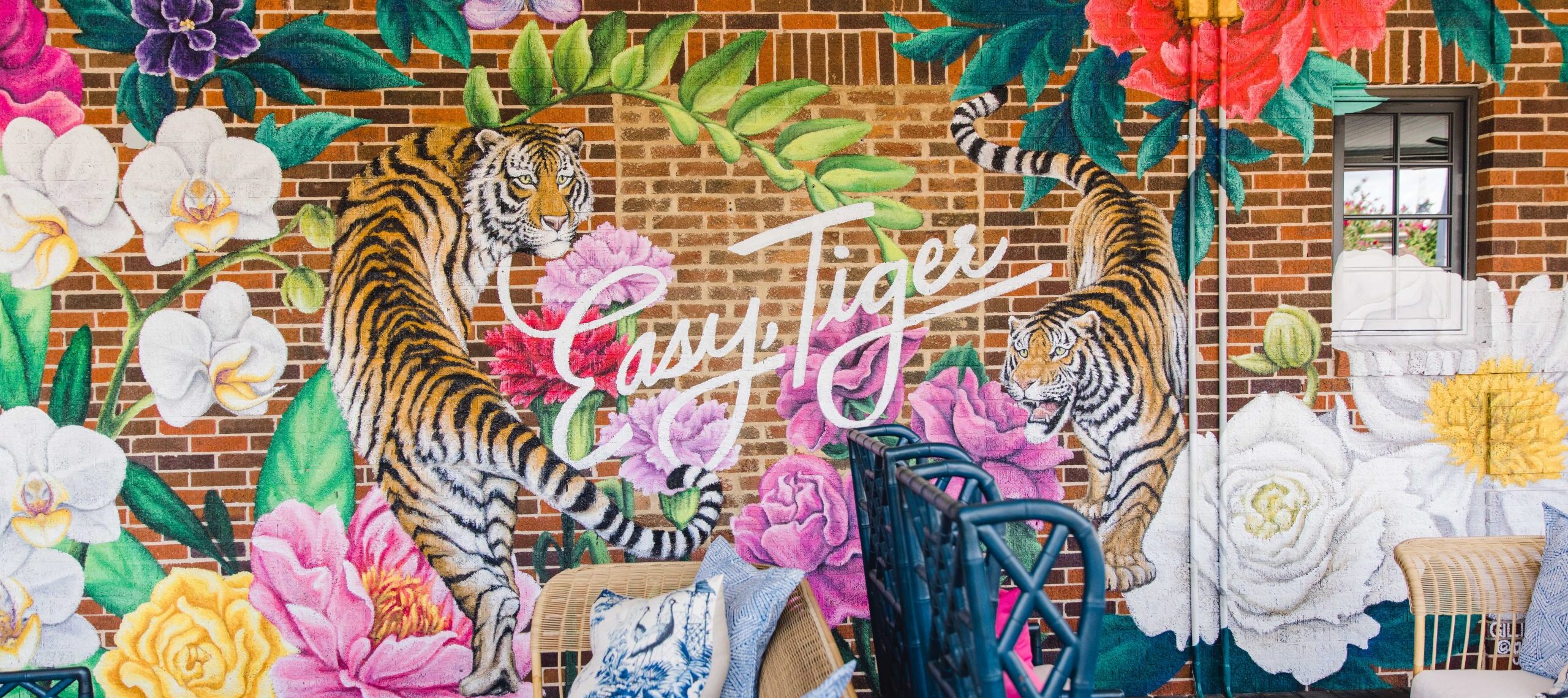 5 INSTAGRAM WORTHY MURALS IN DOWNTOWN AUBURN, ALABAMA