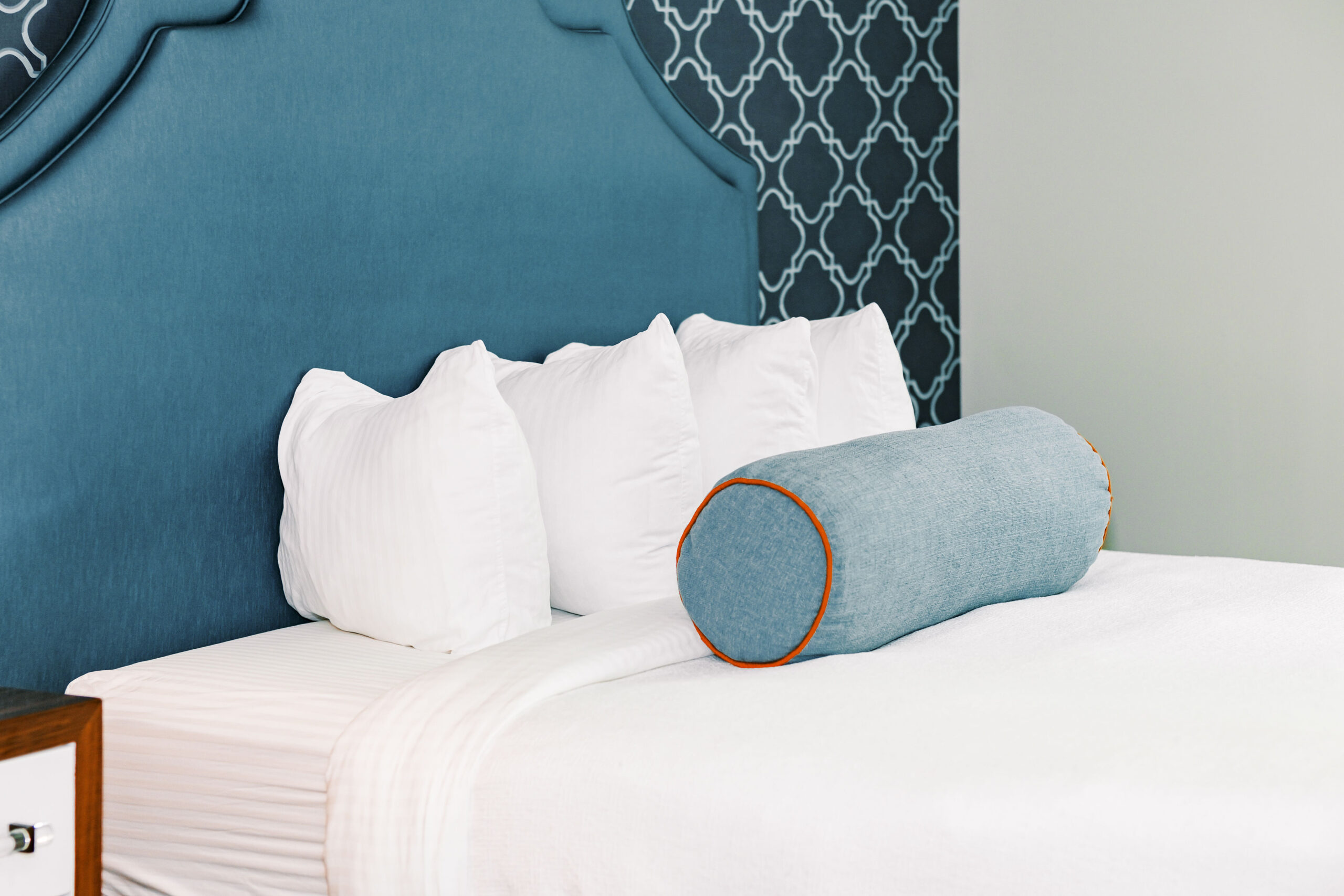 ADA Auburn limited view queen room