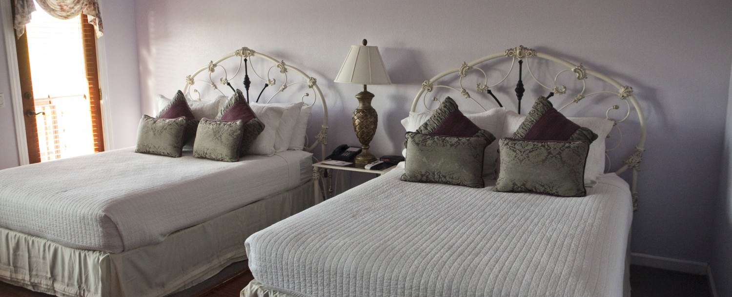 Orchid Retreat Double Queen Suite Beds