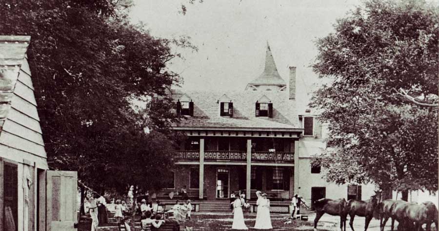 Historic photo of Wades Point Inn