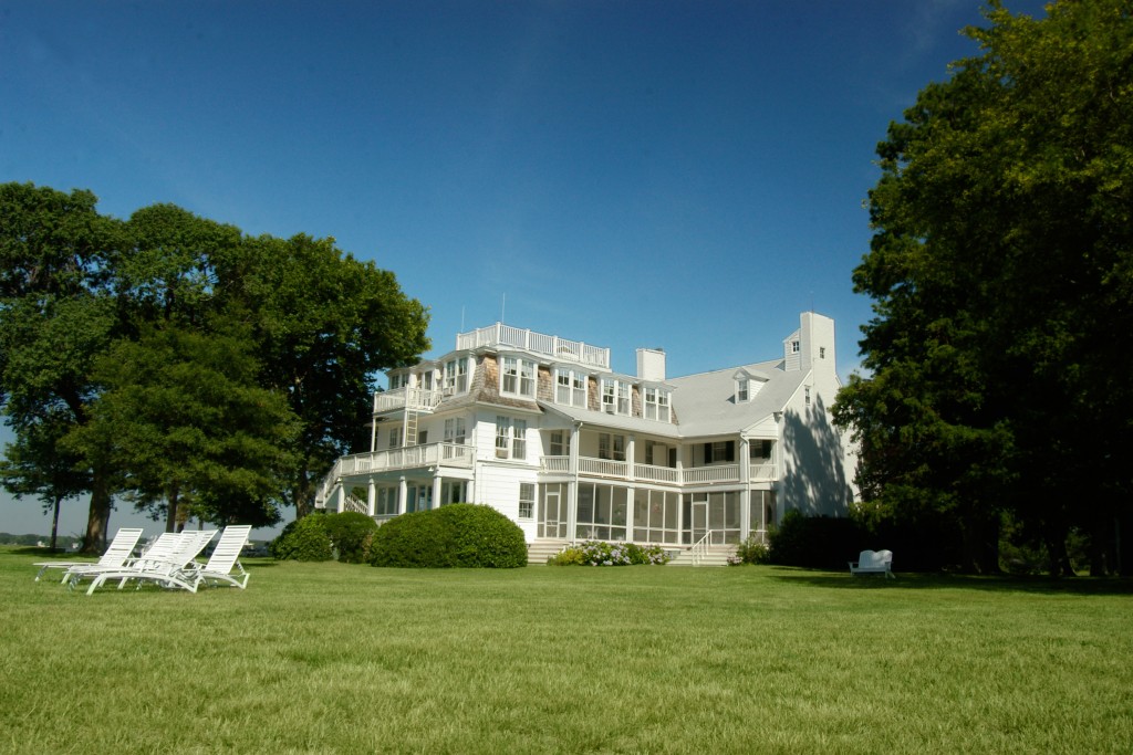 Victorian Summer Wing Exterior - Wide shot from the lawn