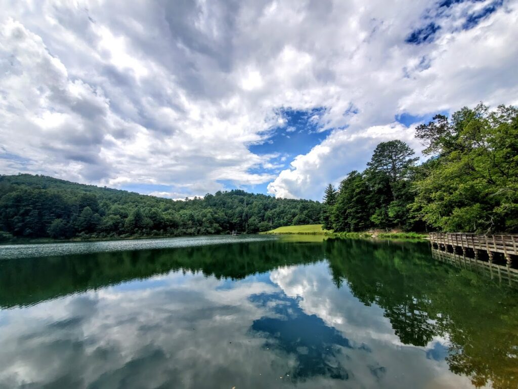Image of Black Roack Lake at Bleack Rock Mountain State Park an a windless day