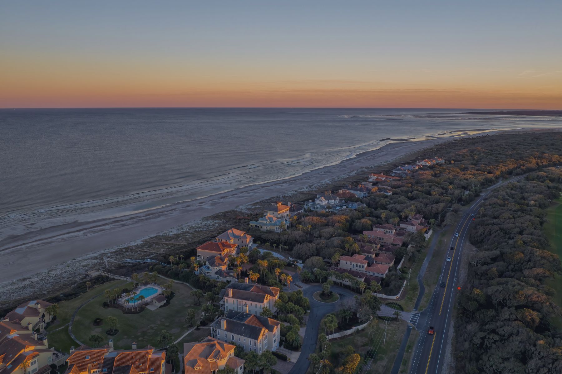 a beautiful picture of amelia island at sunset