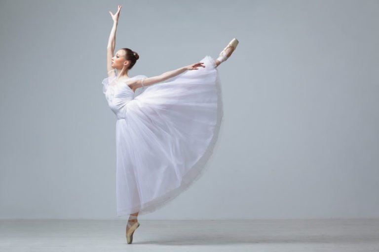 Durham-Theater-Ballerina