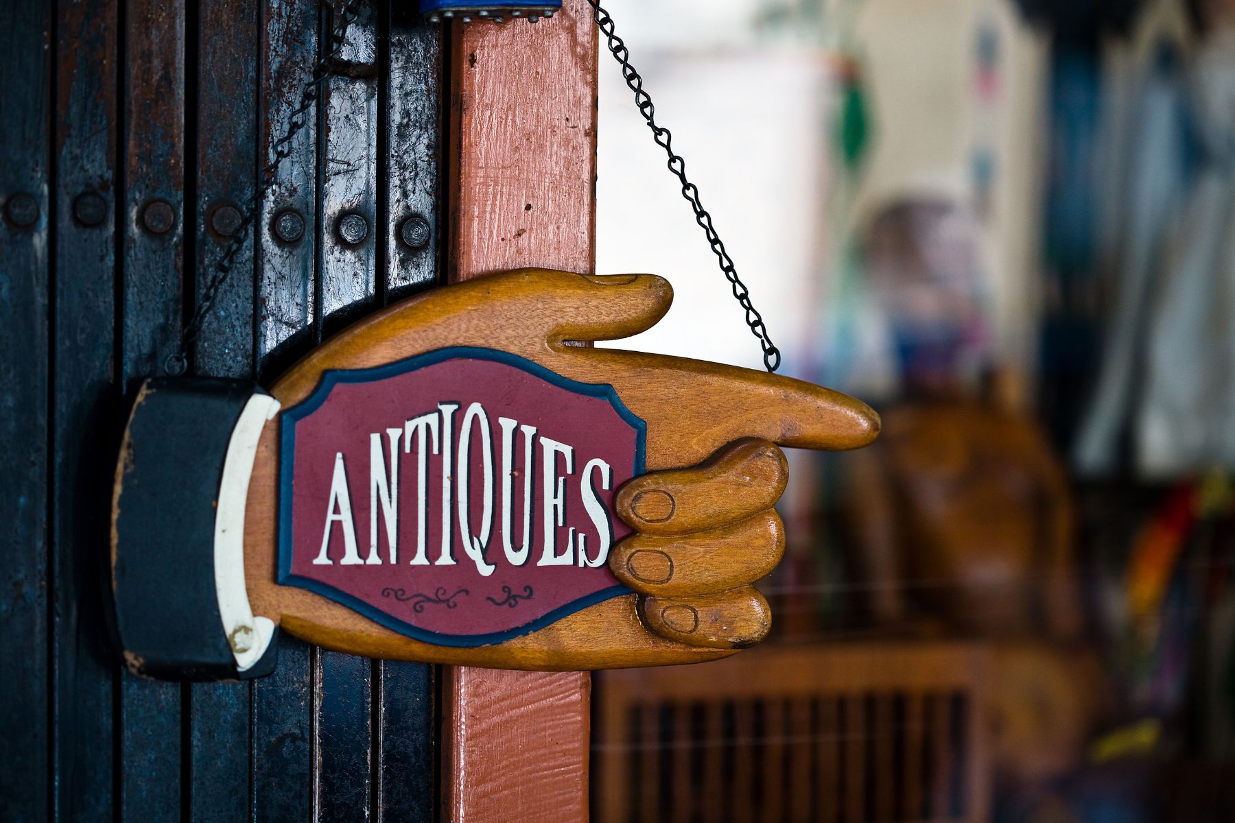 5 Charming Antique Stores on Amelia Island You’ll Love