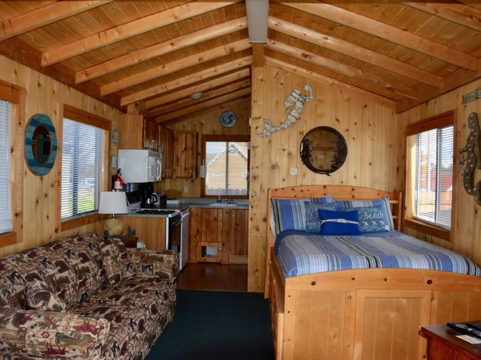 Tiny Homes for Rent in Homer, Alaska | The Driftwood Inn