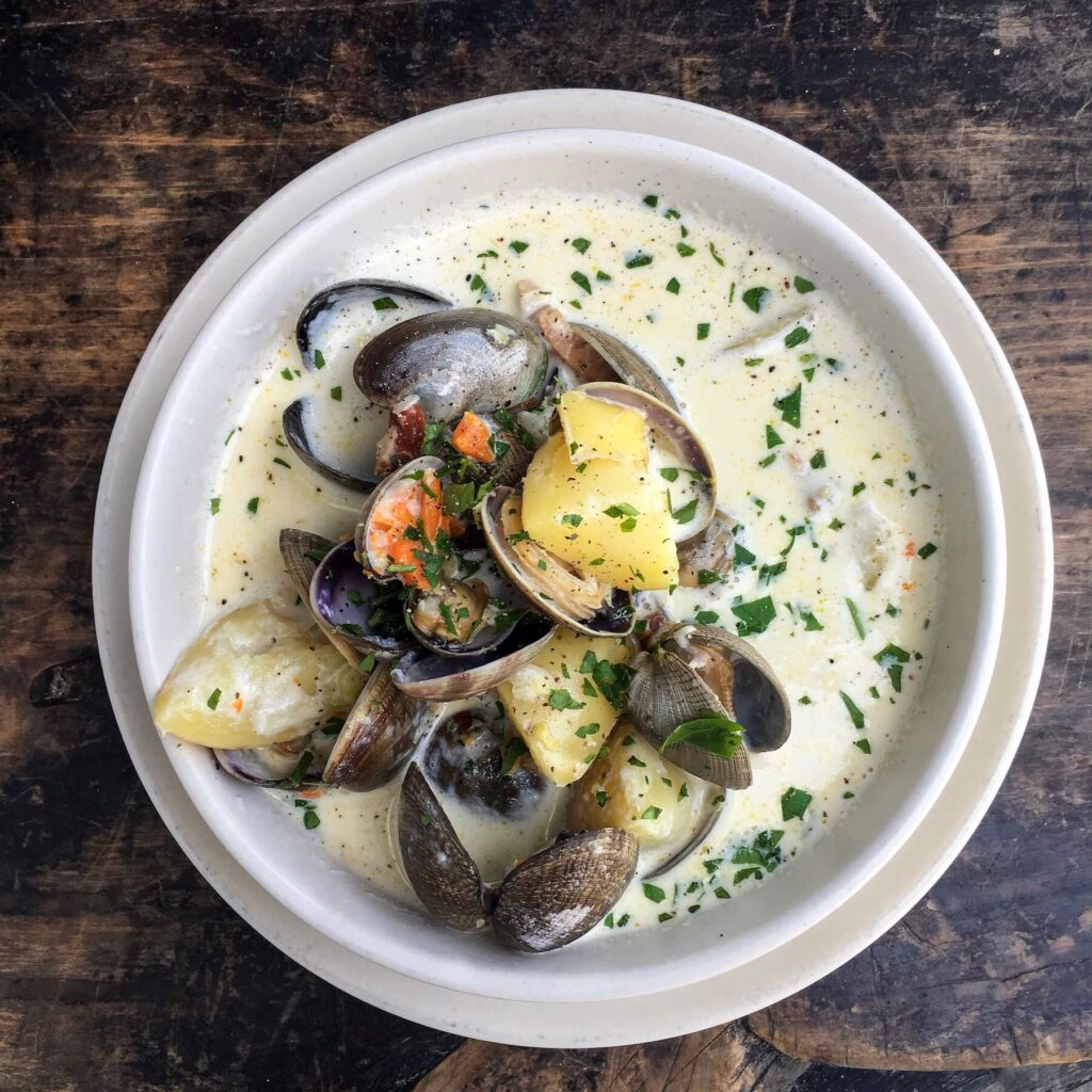 clam chowder in bowl
