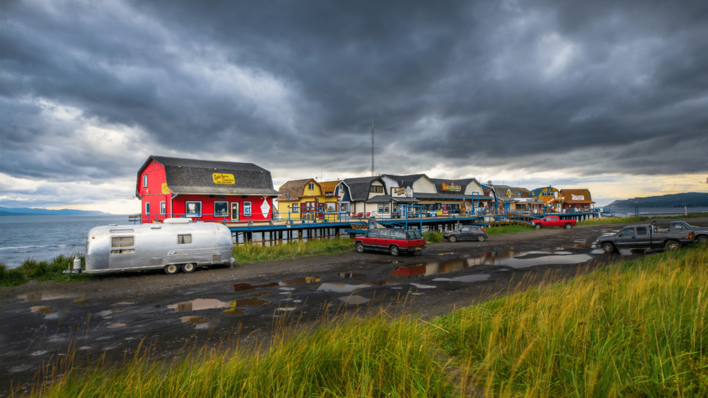 String of cars and businesses in Homer Alaska