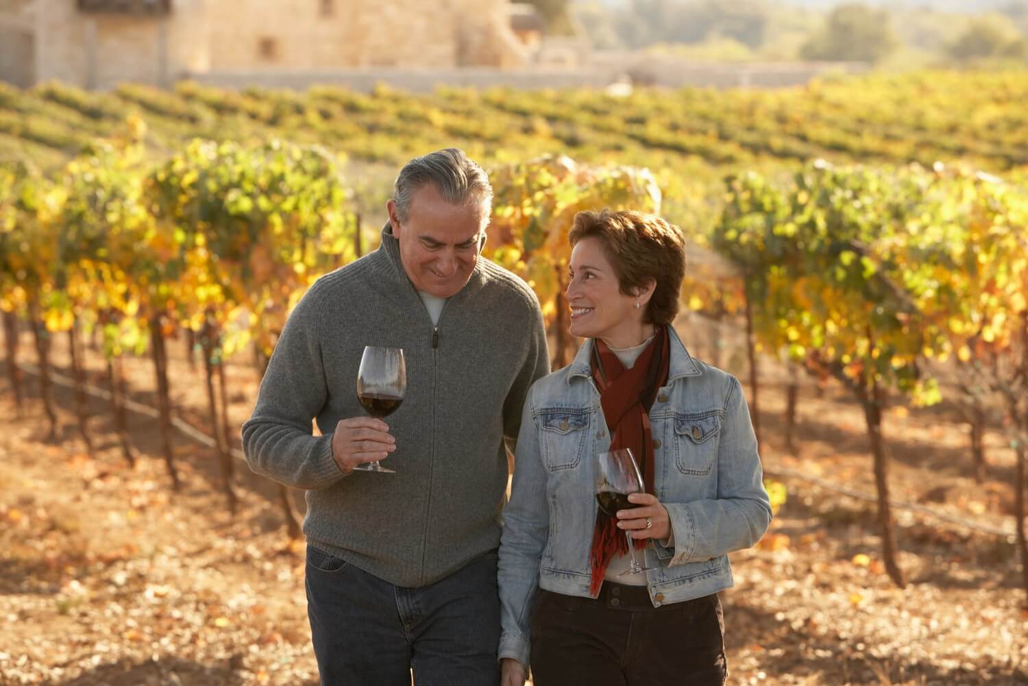 couple in vineyard