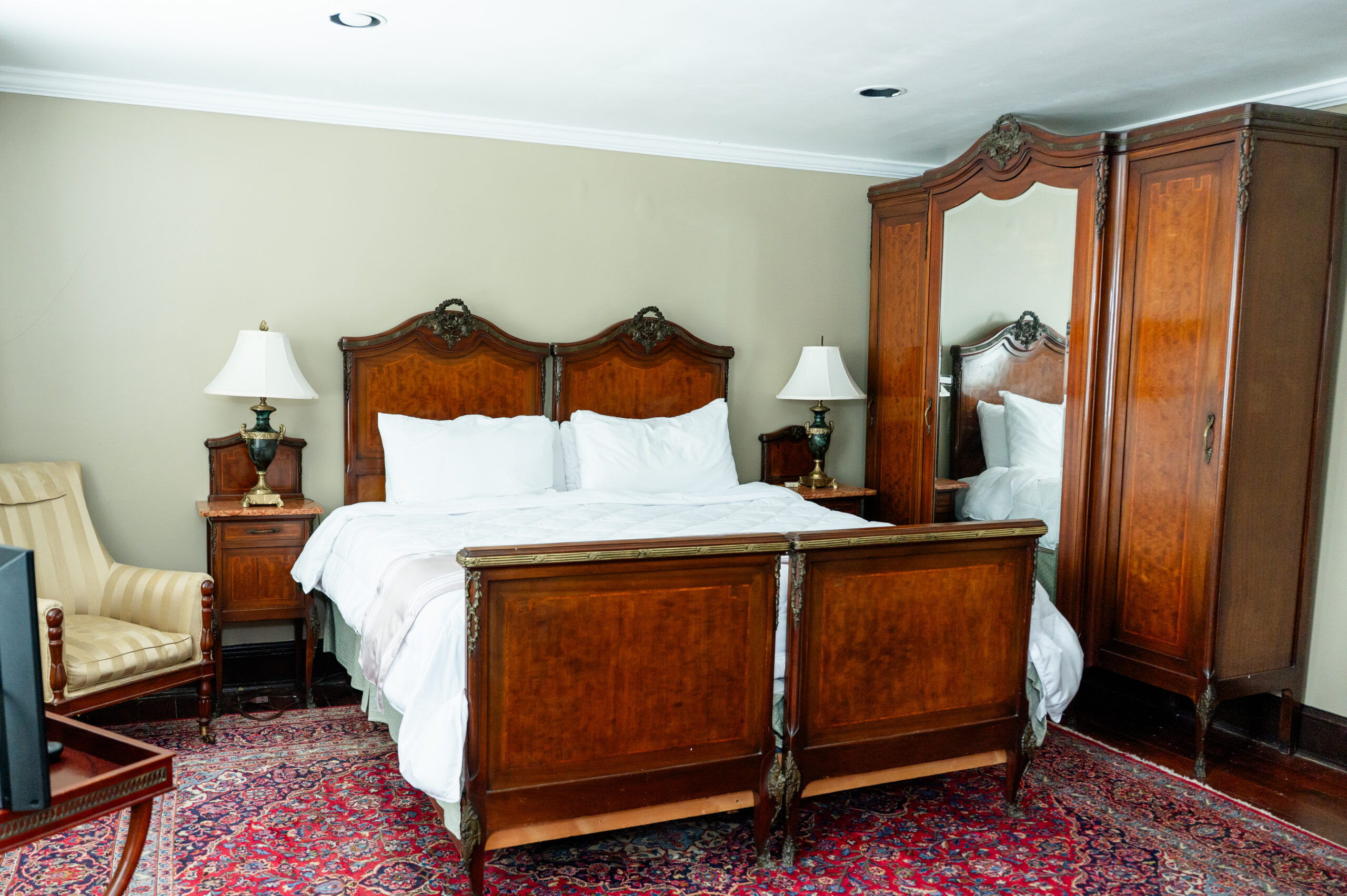 #14 US Grant Room: King Bed