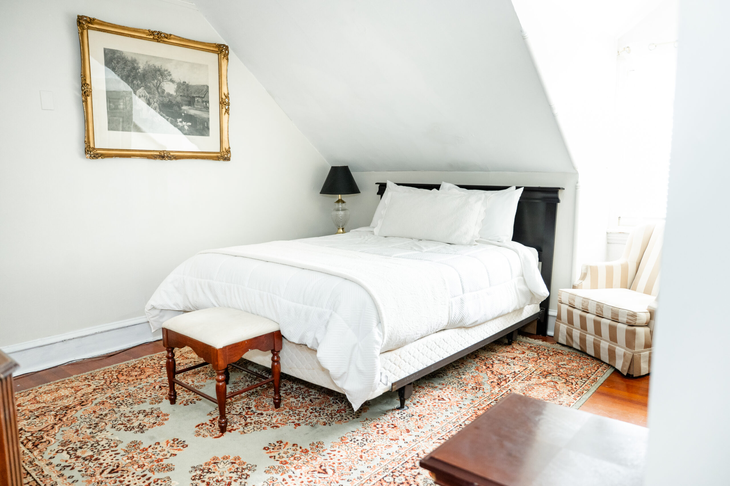 #33 The Haven Room: Queen Bed