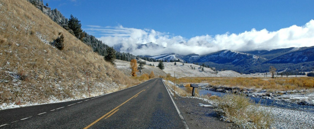 picture of mountain road