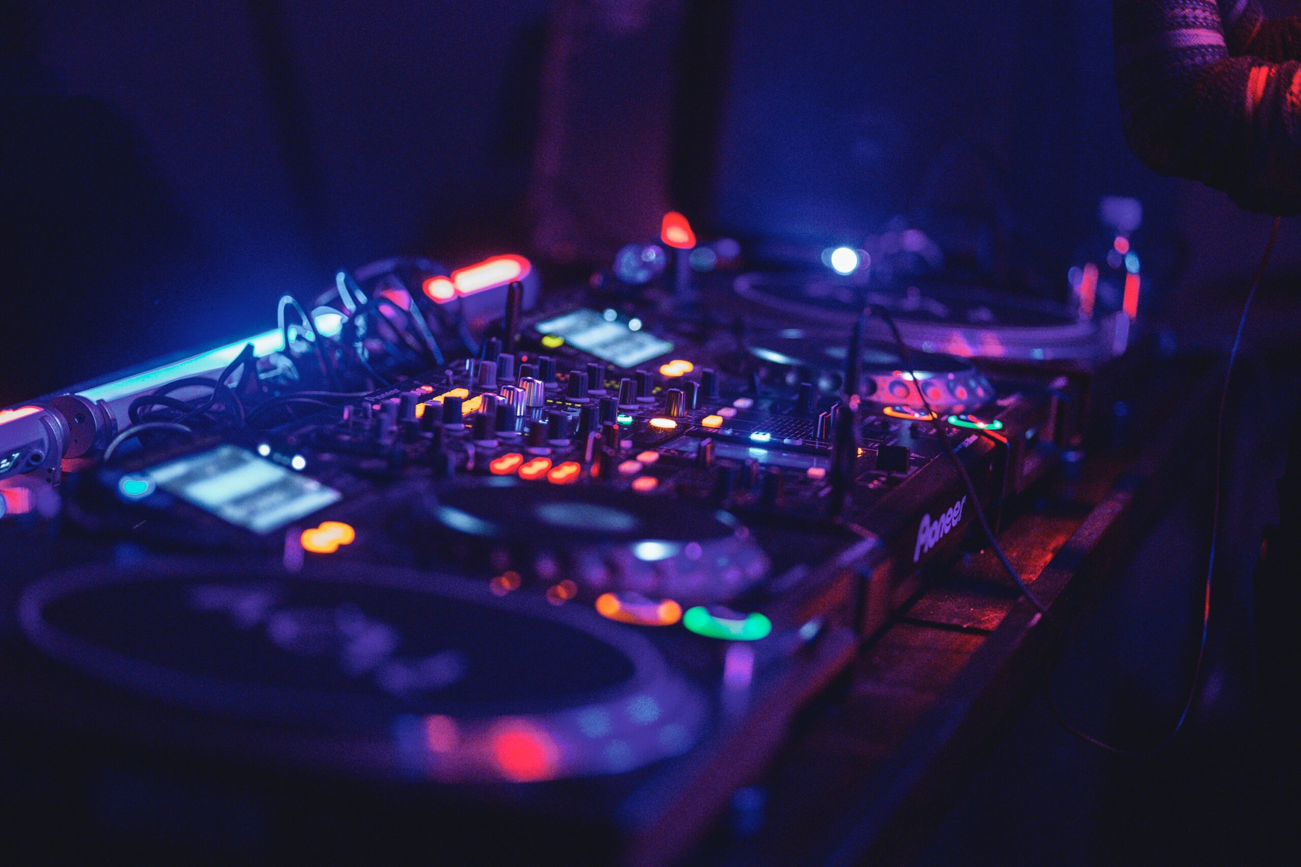 DJ Turntable