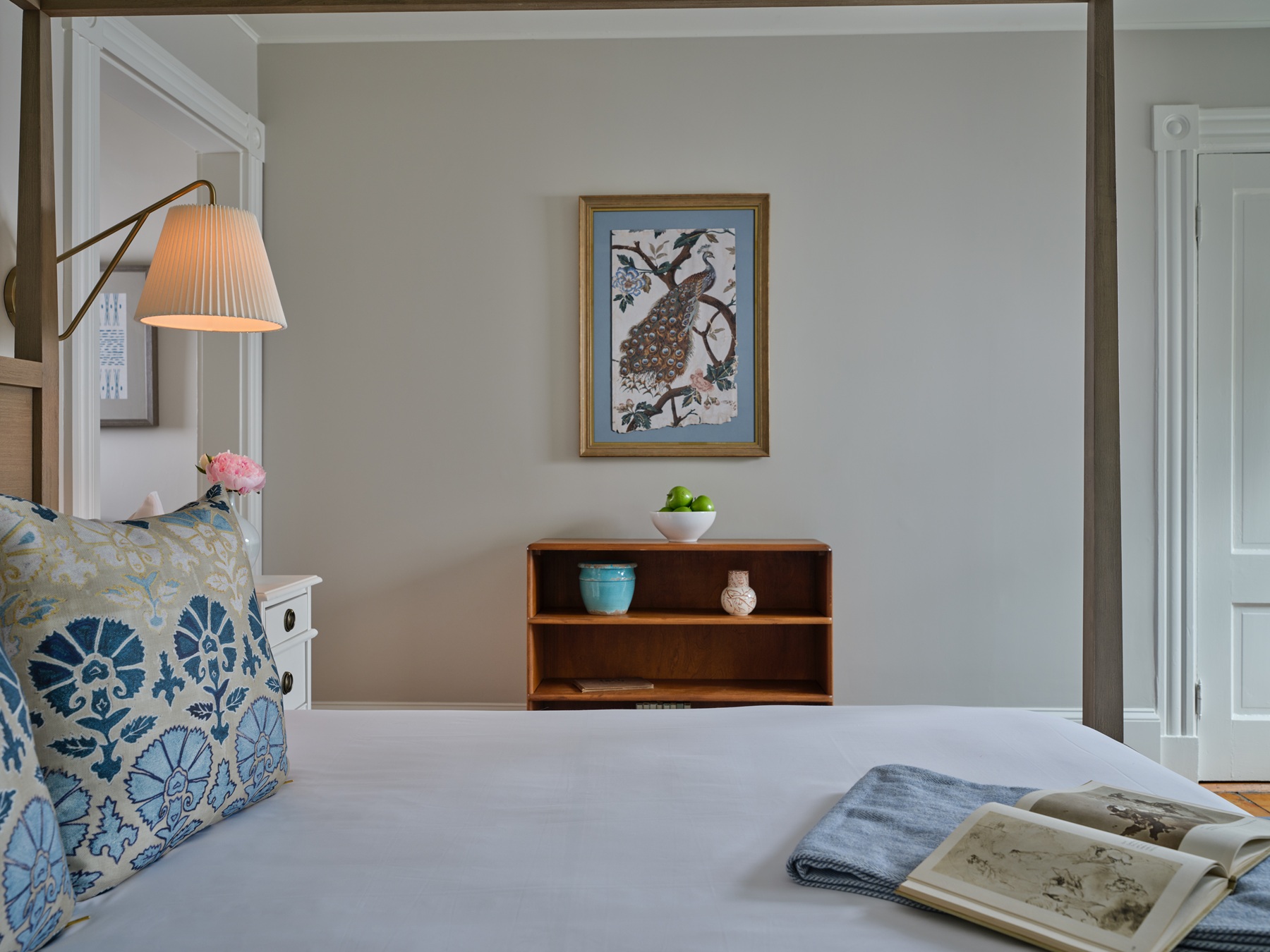 Bed details - McLean