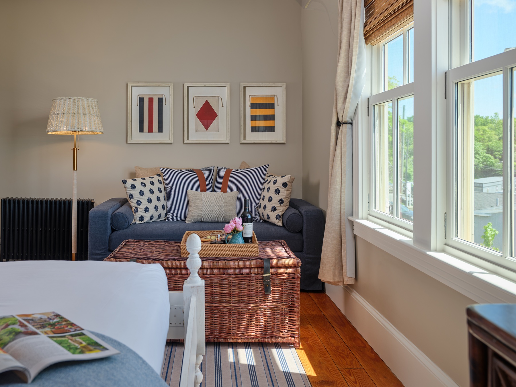 Sitting area in guest room - Nobska