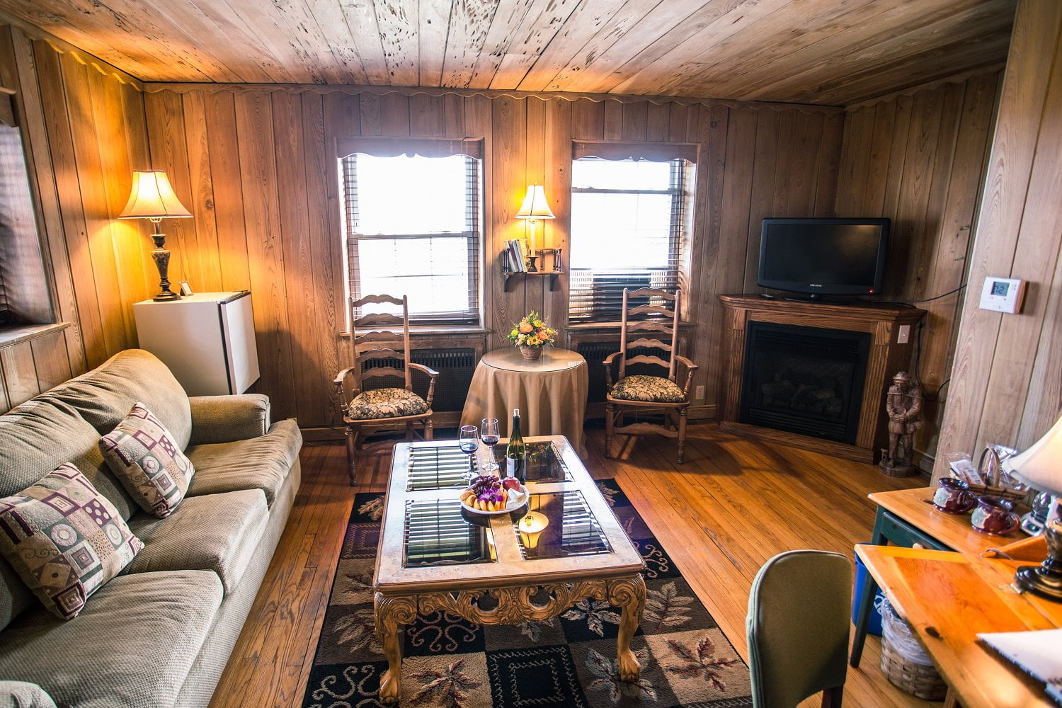 Find the Best Lake Wallenpaupack Lodging in the Poconos at The French Manor