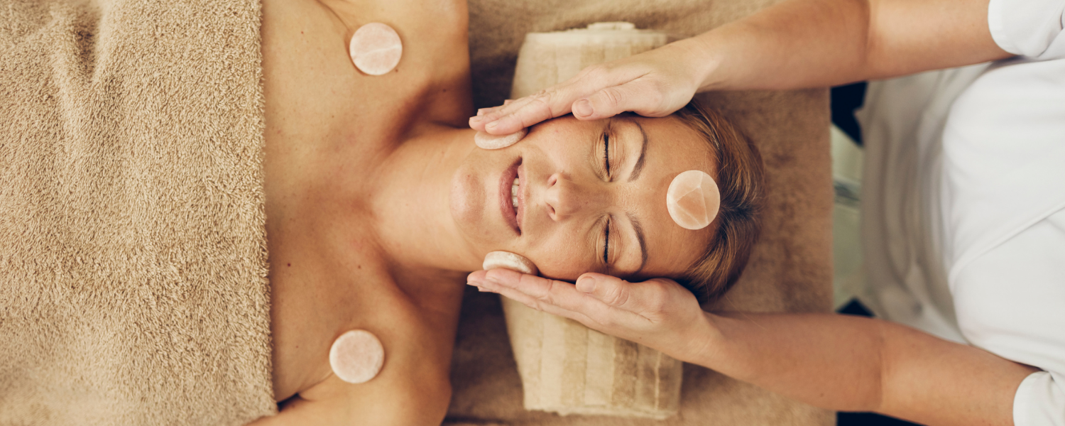 himalayan salt stone massage