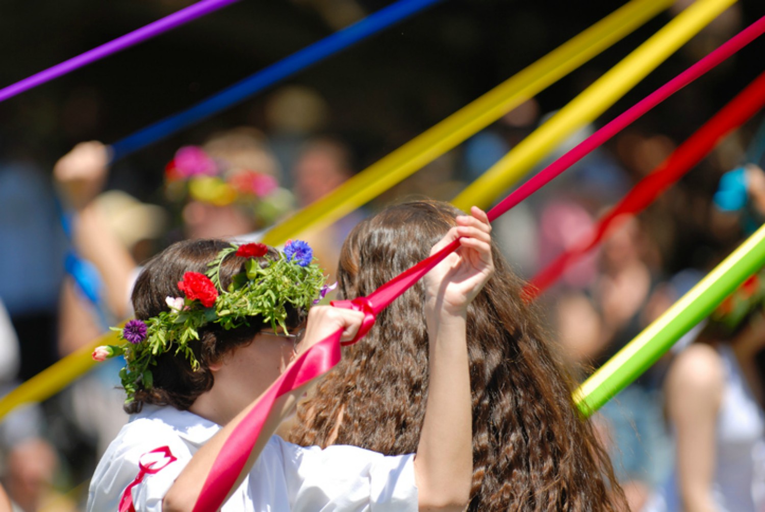 Why You Need to Attend Maifest in Leavenworth This Spring