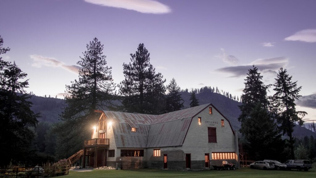 barn wedding