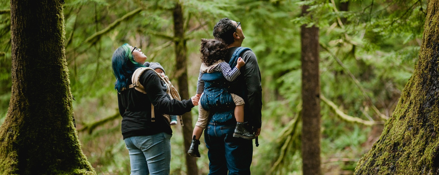 family hiking in the pnw