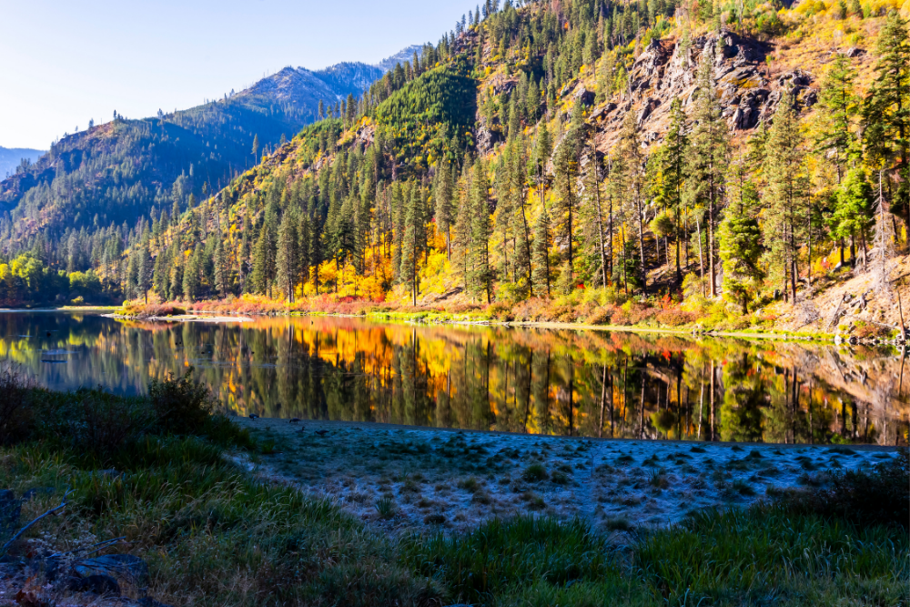 wenatchee river near leavenworth, wa