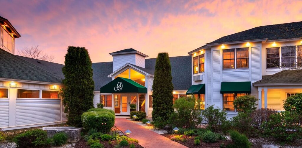 Sunset view of Back of The Ashbrooke