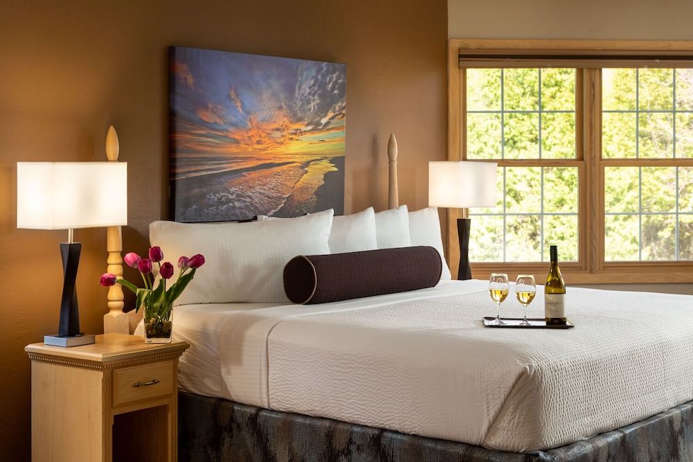 couples room for your date night in door county
